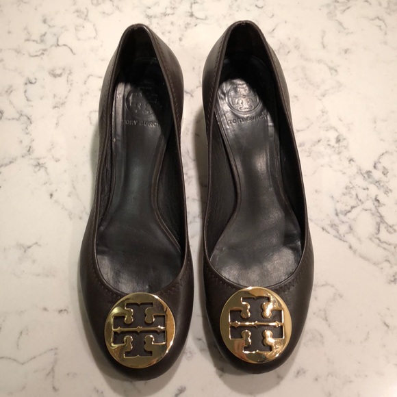 Tory Burch Shoes - Tory Burch Amy Pumps size 10